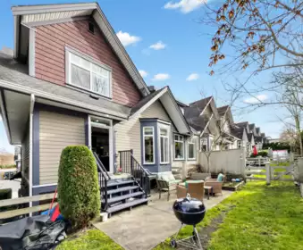 Swimming Pool Photo of 34 15977 26 Avenue, Surrey, BC