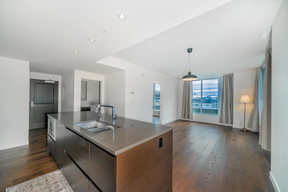 Walk-In Closet Photo of 603 1515 Atlas Lane, Vancouver, BC