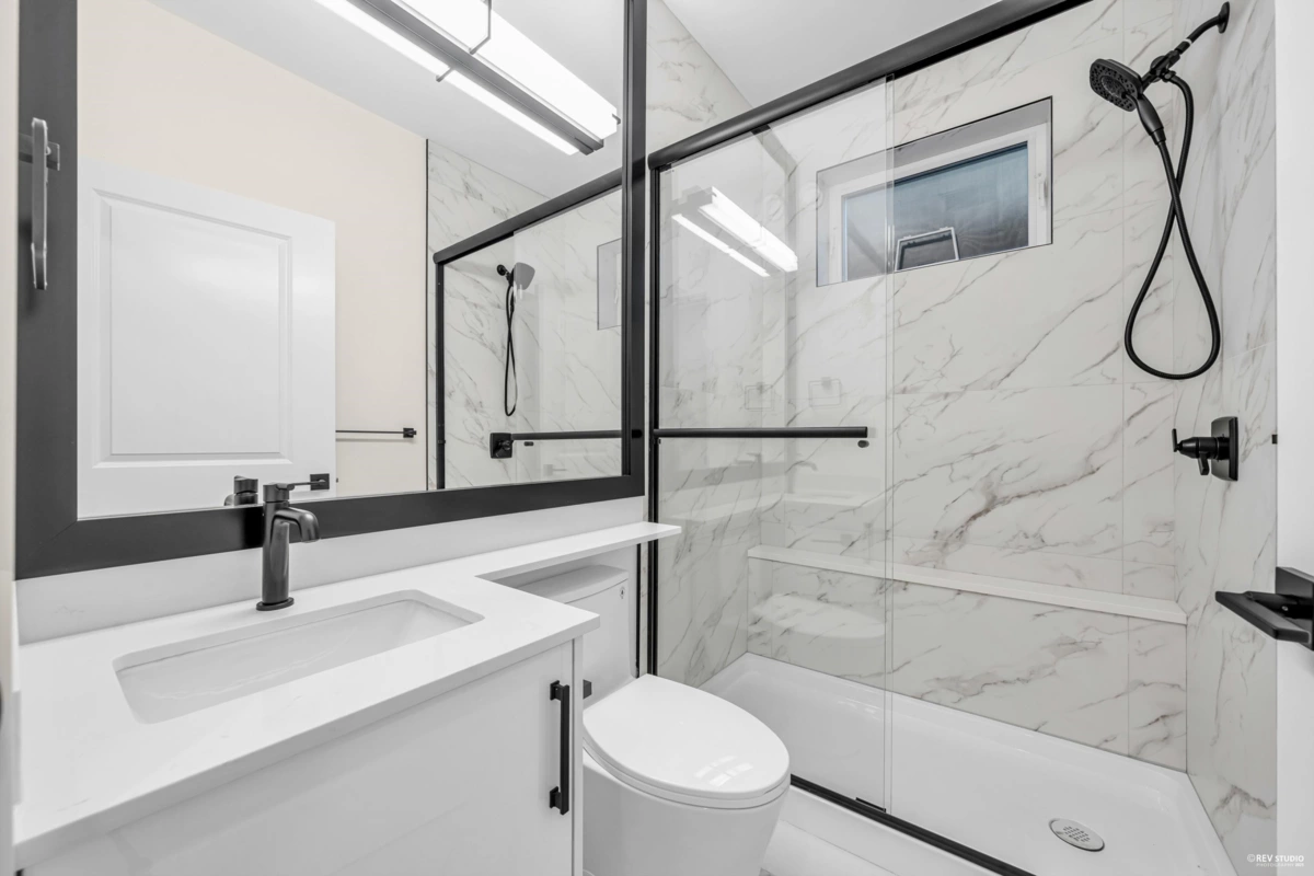 Bedroom 2 Photo of 2 3090 Vanness Avenue, Vancouver, BC