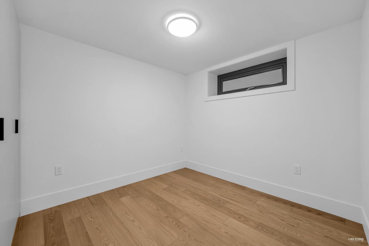 Bedroom 3 Photo of 1 1722 W 68th Avenue, Vancouver, BC