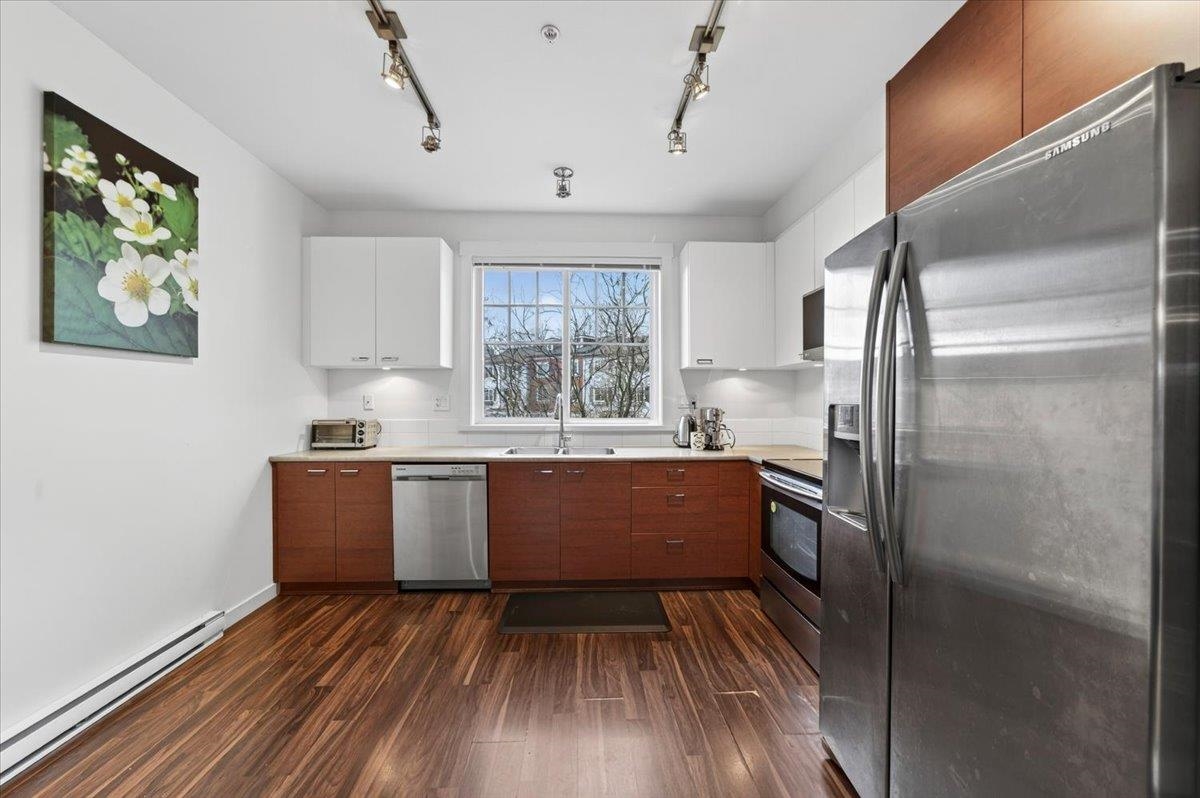 Living Room Photo of 39 3010 Riverbend Drive, Coquitlam, BC