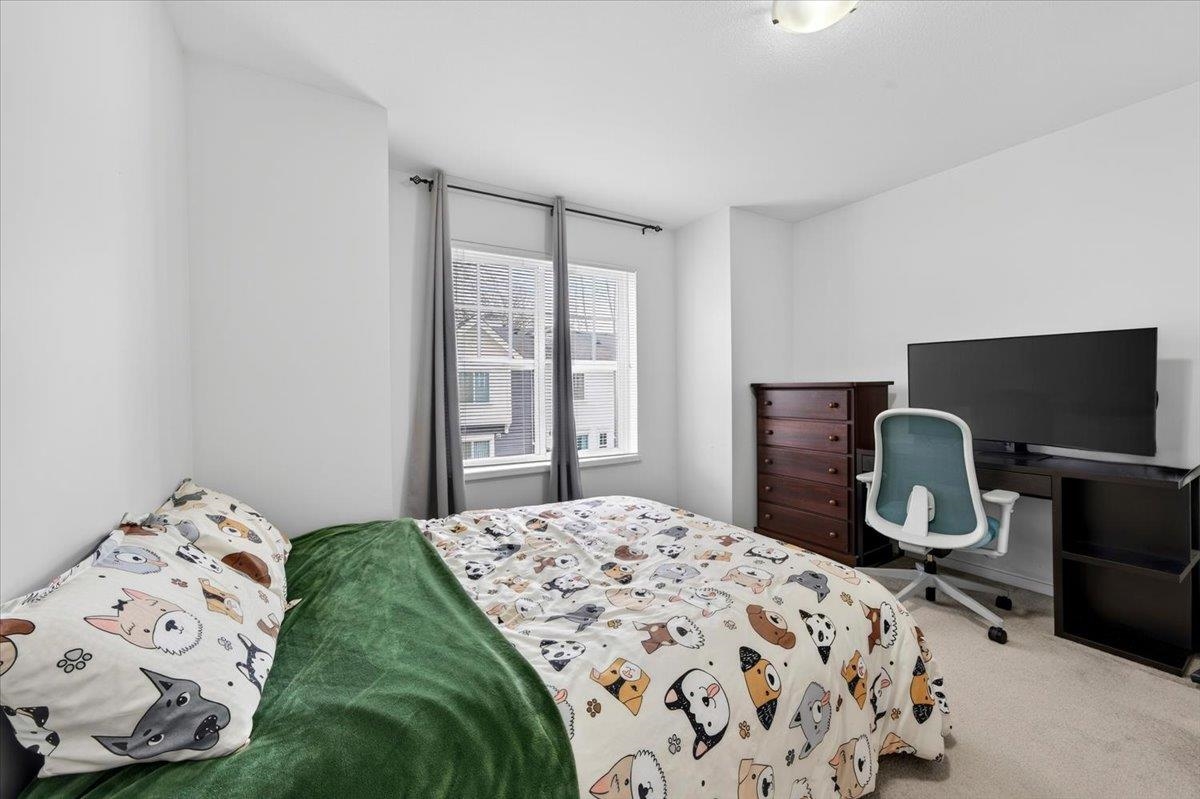 Powder Room Photo of 39 3010 Riverbend Drive, Coquitlam, BC