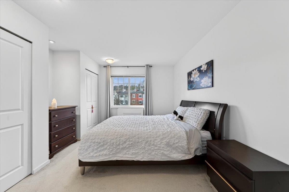 Walk-In Closet Photo of 39 3010 Riverbend Drive, Coquitlam, BC