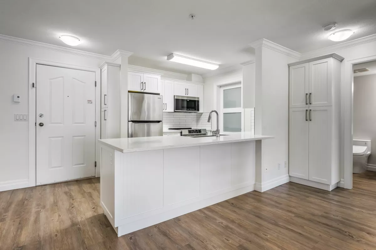 Walk-In Closet Photo of 320 45769 Stevenson Road, Chilliwack, BC