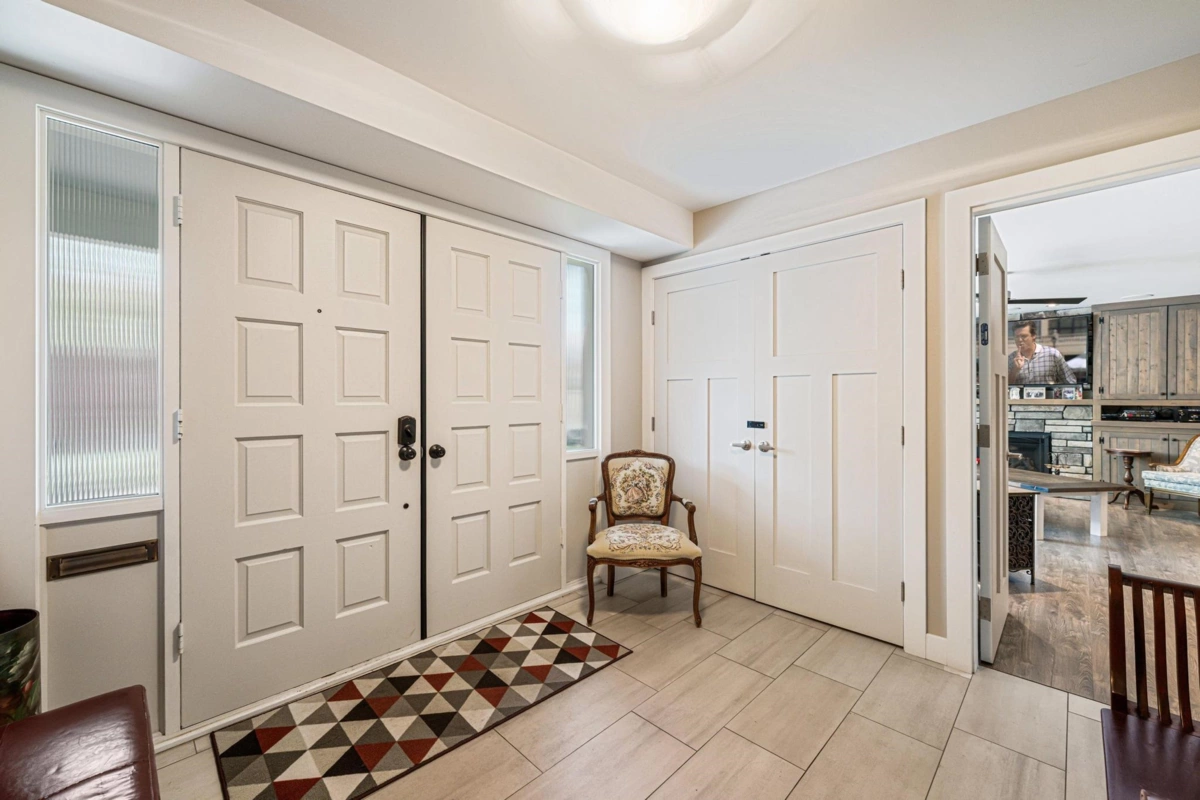 Mudroom Photo of 4686 54a Street, Ladner, BC