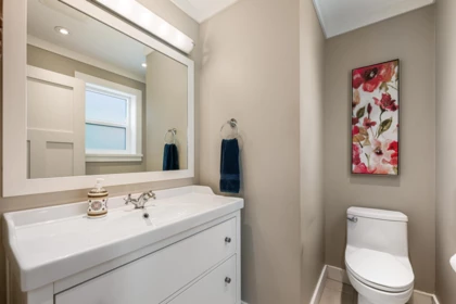 Swimming Pool Photo of 4686 54a Street, Ladner, BC