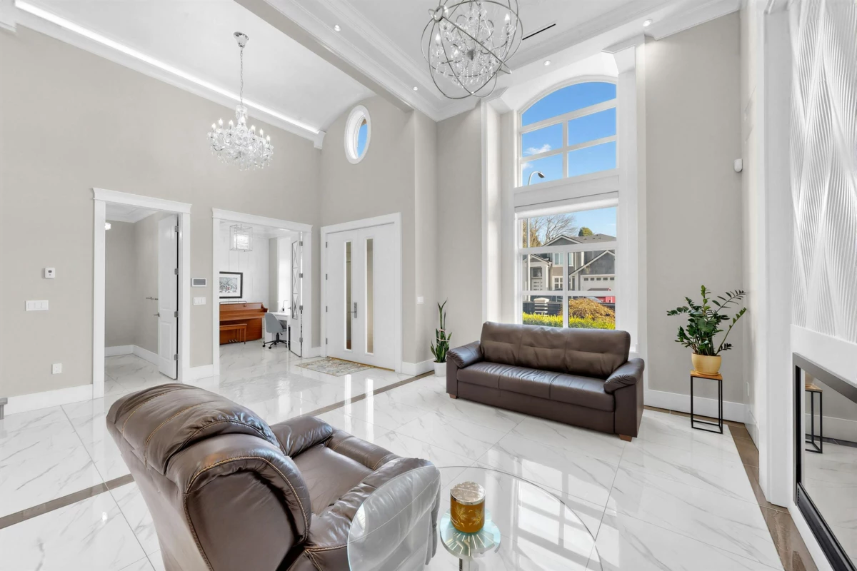 Family Room Photo of 6220 Yeats Crescent, Richmond, BC