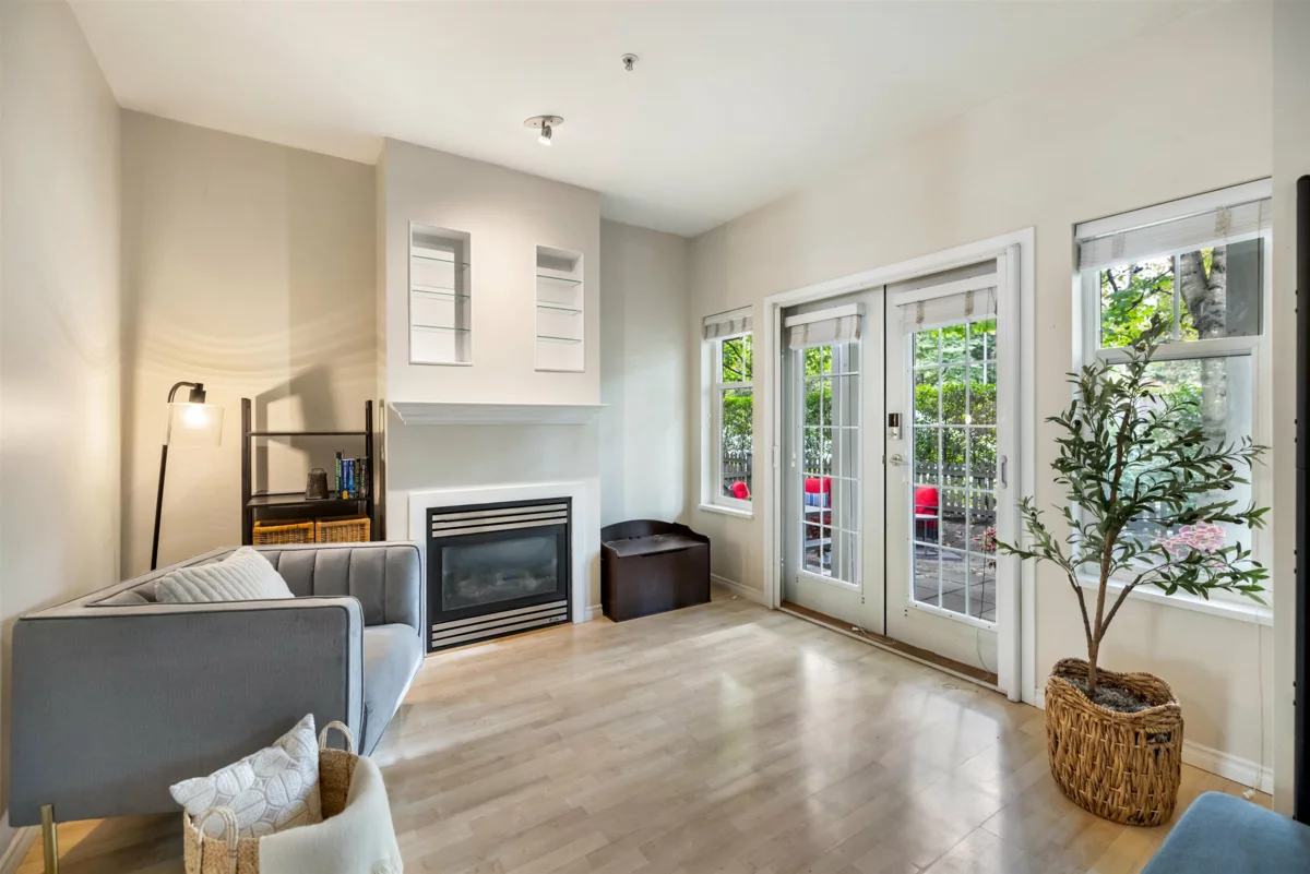 Dining Area Photo of 18 21535 88 Avenue, Langley, BC