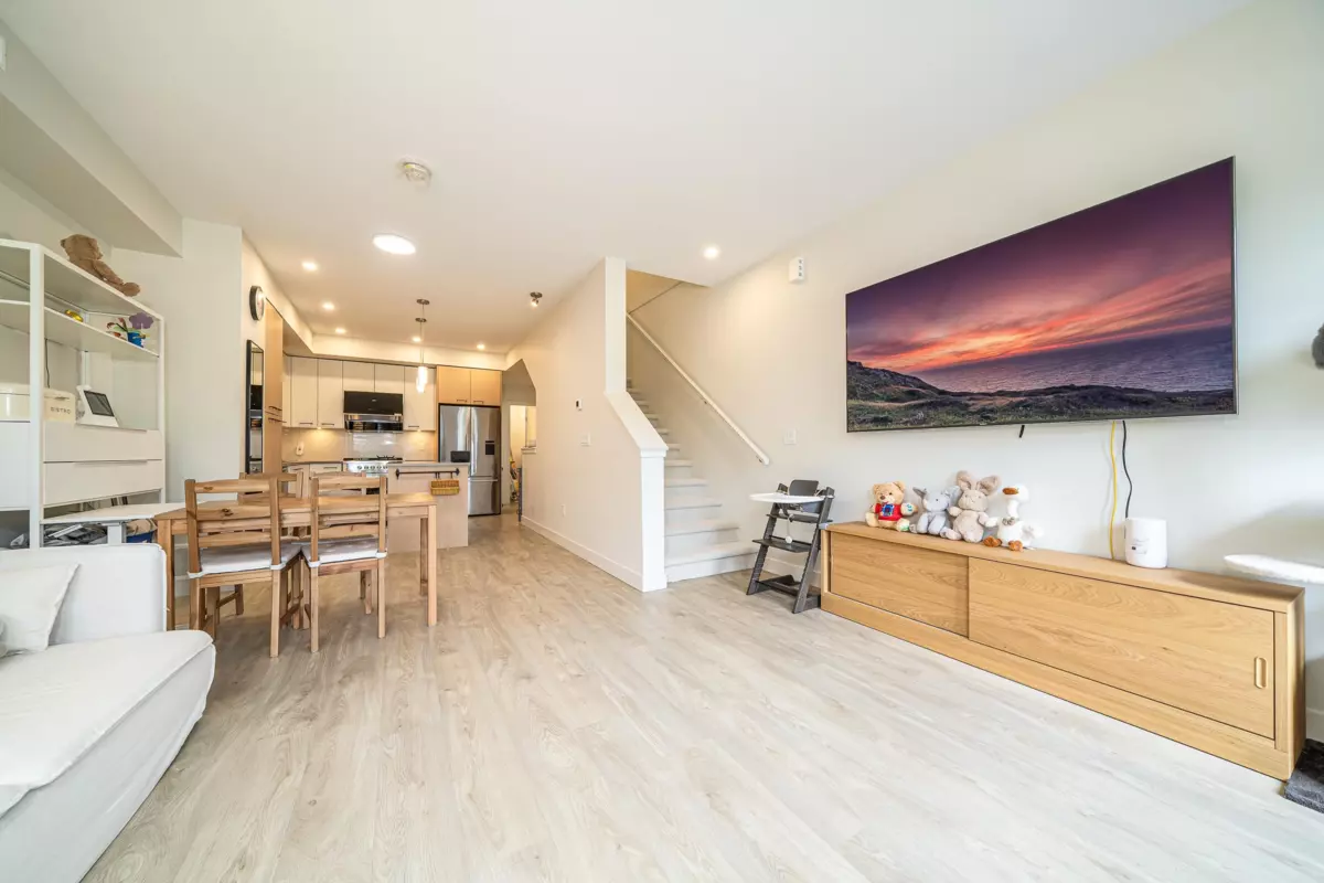 Living Room Photo of 2 9399 No. 2 Road, Richmond, BC