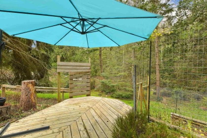 Front Yard Photo of 568 Bayview Drive, Mayne Island, BC
