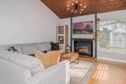 6076 W Greenside Drive, Surrey, BC, Surrey — Townhouse for sale