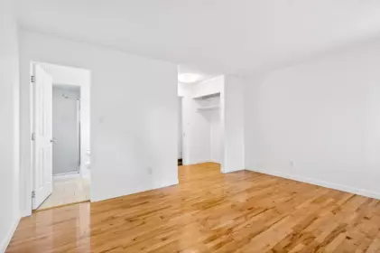 Basement Recreation Room Photo of 925 Merritt Street, Coquitlam, BC