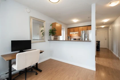 Kitchen Photo of 401 1629 Garden Avenue, North Vancouver, BC