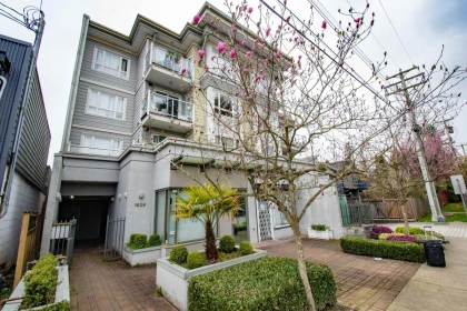 Laundry Room Photo of 401 1629 Garden Avenue, North Vancouver, BC