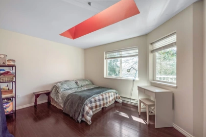 Garage Interior Photo of 407 33407 Tessaro Crescent, Abbotsford, BC