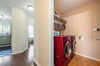 Hallway Photo of 407 33407 Tessaro Crescent, Abbotsford, BC