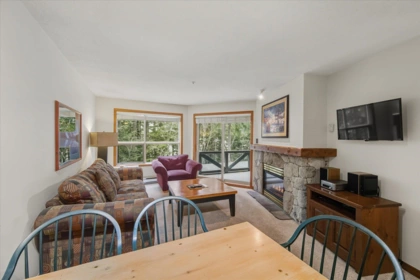 126 4800 Spearhead Drive, Whistler, BC, Whistler — Apartment/Condo for sale