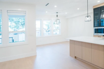 Kitchen Island Photo of 1 12050 York Street, Maple Ridge, BC