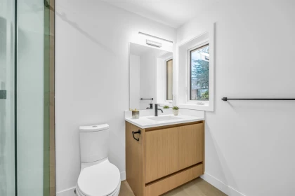 Laundry Room Photo of 1016 W 52nd Avenue, Vancouver, BC