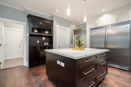 Kitchen Island Photo of 2760 162a Street, Surrey, BC