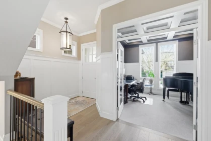 Kitchen Island Photo of 2574 163 Street, Surrey, BC