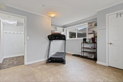 Entry Foyer Photo of 52464 Yale Road, Rosedale, BC