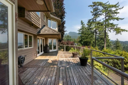 Mudroom Photo of 4882 Vista Place, West Vancouver, BC