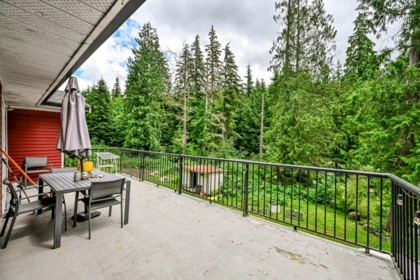 Laundry Room Photo of 12297 Roach Street, Mission, BC