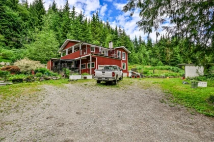 Swimming Pool Photo of 12297 Roach Street, Mission, BC
