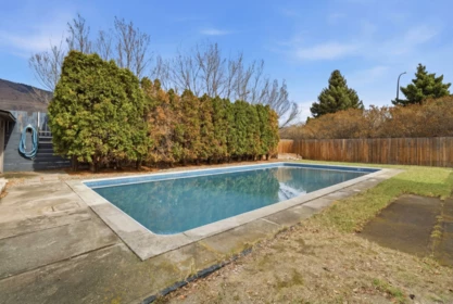 Hot Tub / Spa Photo of 2794 Sunset Drive, No City Value, BC