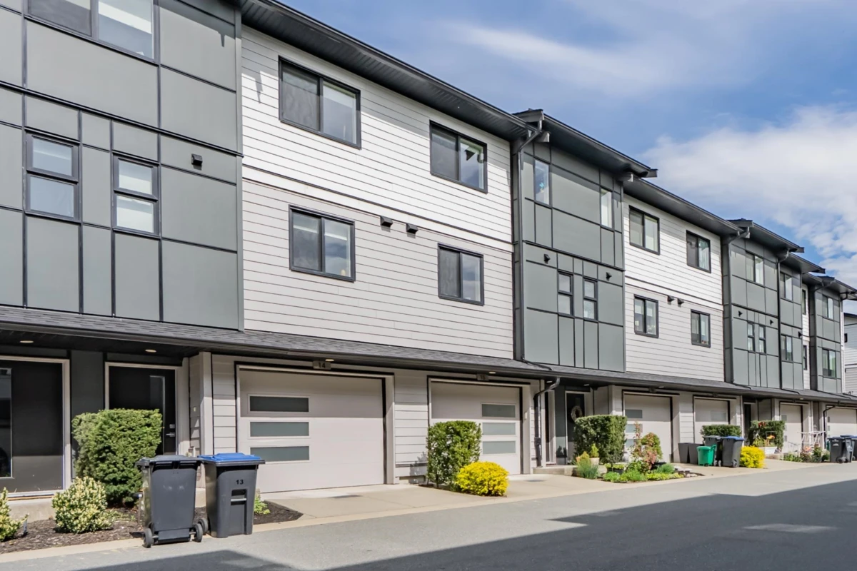 Exterior Rear Photo of 15 34825 Delair Road, Abbotsford, BC