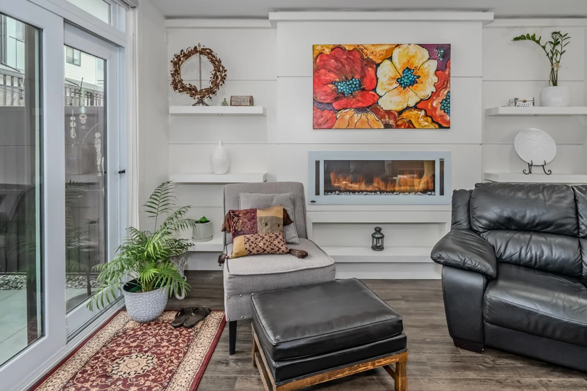 Family Room Photo of 15 34825 Delair Road, Abbotsford, BC