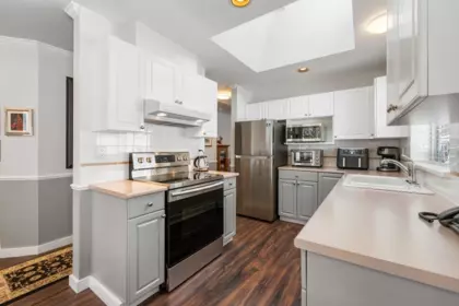 Kitchen Photo of 5 11950 Laity Street, Maple Ridge, BC