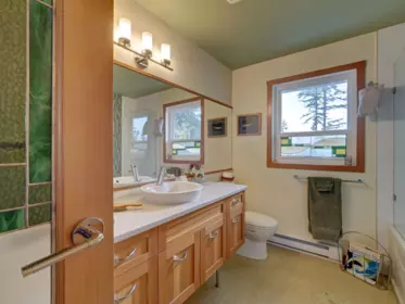 Loft / Bonus Room Photo of 6183 Bligh Road, Sechelt, BC