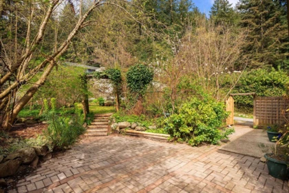 1347 Eagle Cliff Road, Bowen Island, BC, Bowen Island — Single Family Residence for sale
