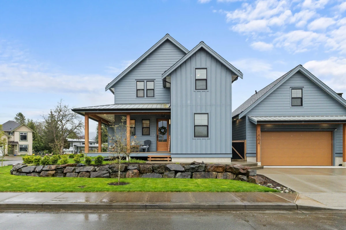 Exterior Rear Photo of 1864 Agassiz Avenue, Agassiz, BC