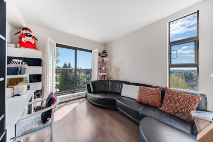 Entry Foyer Photo of 1000 1788 W 13th Avenue, Vancouver, BC