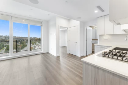 Kitchen Island Photo of 1404 901 Lougheed Highway, Coquitlam, BC