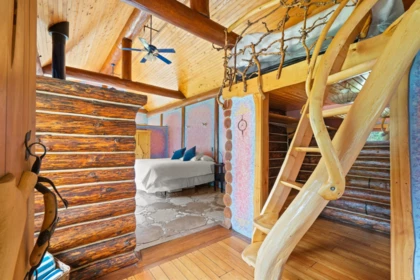 Mudroom Photo of 20100 Highline Road, D'Arcy, BC