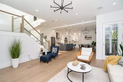 Kitchen Island Photo of 878 163a Street, Surrey, BC