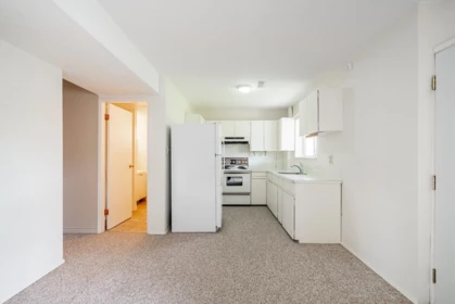 Garage Interior Photo of 15856 Buena Vista Avenue, White Rock, BC