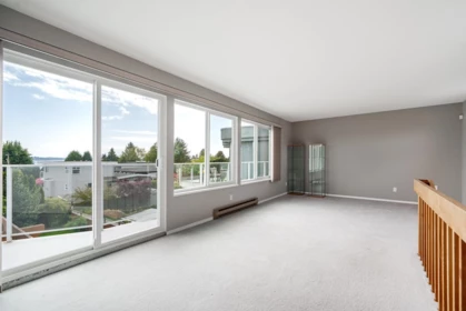 Office / Den Photo of 15856 Buena Vista Avenue, White Rock, BC
