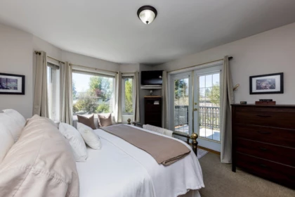 Bedroom 4 Photo of 895 E 12th Street, North Vancouver, BC