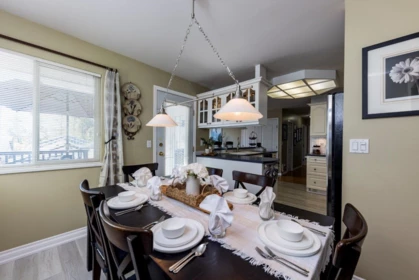 Kitchen Photo of 895 E 12th Street, North Vancouver, BC