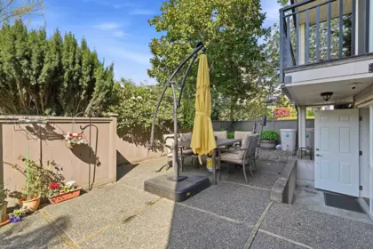 Staircase Photo of 1 1606 W 10th Avenue, Vancouver, BC