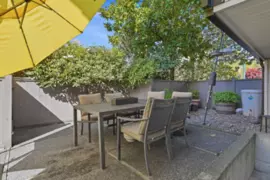 1 1606 W 10th Avenue, Vancouver, BC