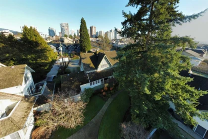 Outdoor Deck Photo of 1509 Mahon Avenue, North Vancouver, BC