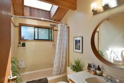 Office / Den Photo of 6318 N Gale Avenue, Sechelt, BC