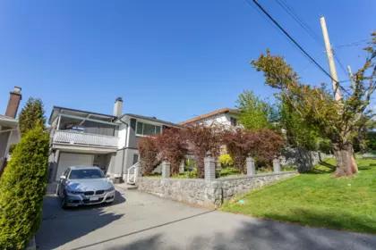 Fitness Center Photo Near 3951 William Street, Burnaby, BC