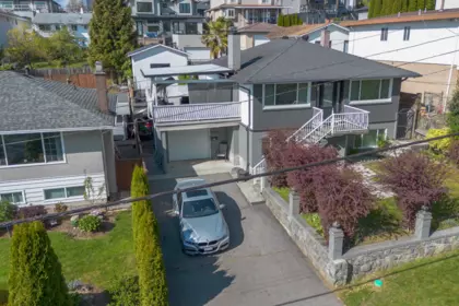 Swimming Pool Photo of 3951 William Street, Burnaby, BC